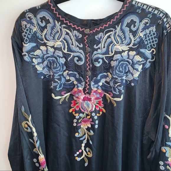 Johnny Was Esta satin blouse size XXL style #B16919-9 - Picture 3 of 16